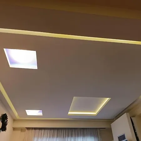 Apartment νs